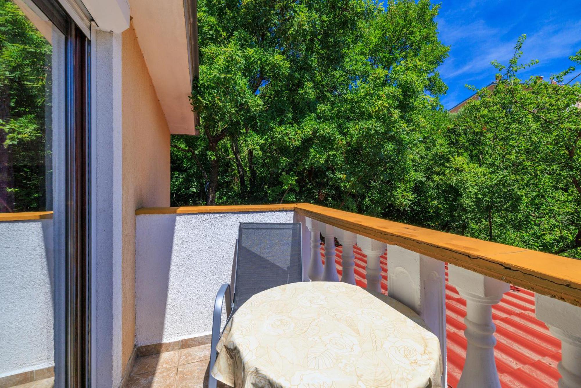 Apartments And Room Mirjana 드라말리 외부 사진